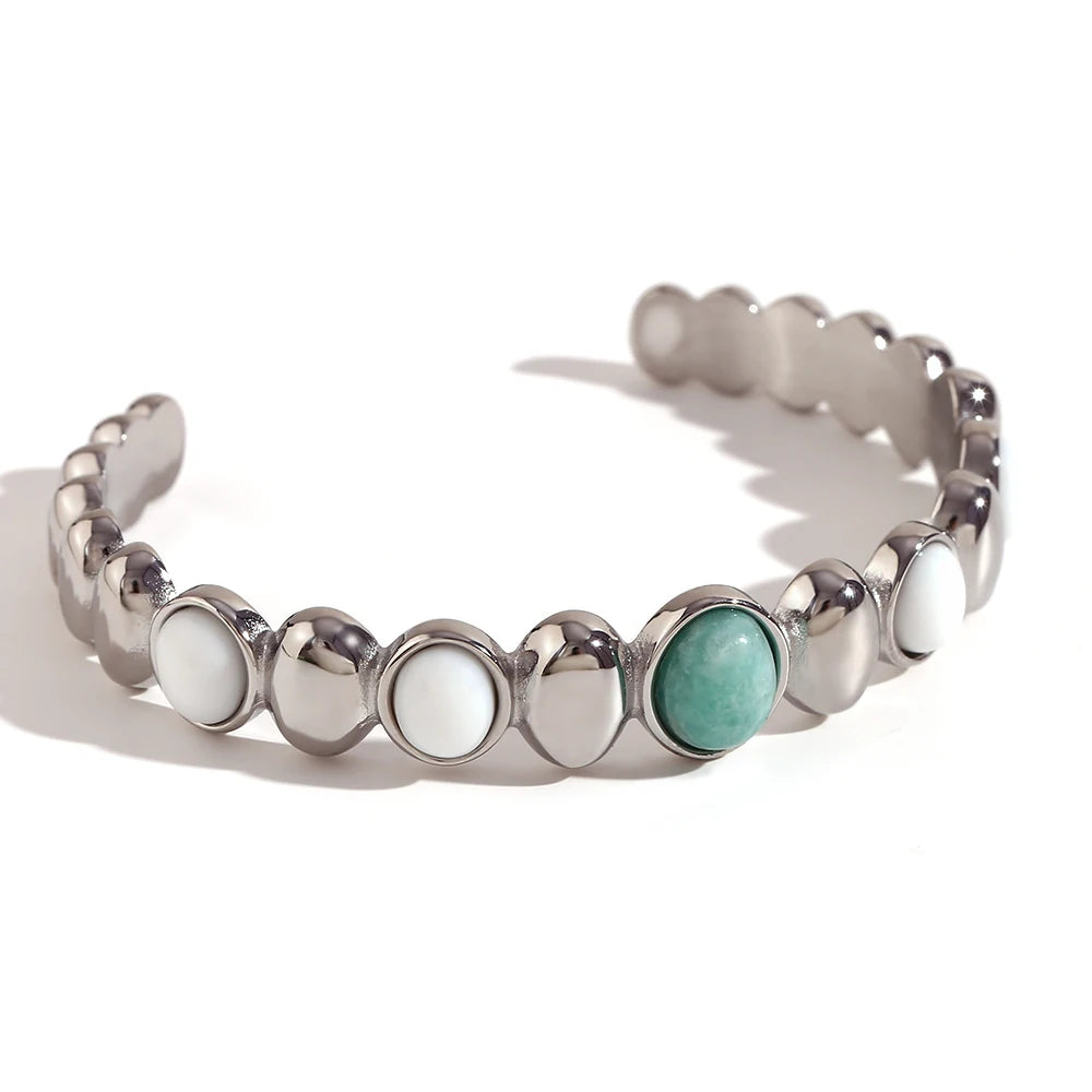 Pulseira Elegante de Jade Oval com Zircônia