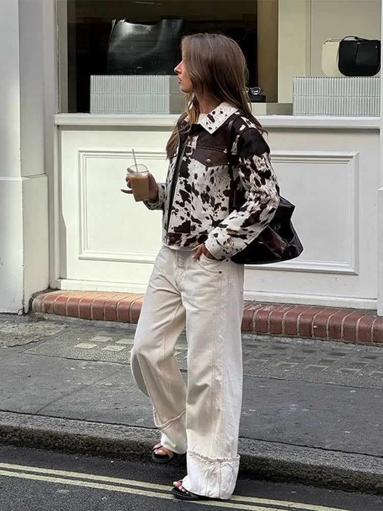 Jaqueta Feminina de Peito Único – Gola Virada e Estilo Urbano