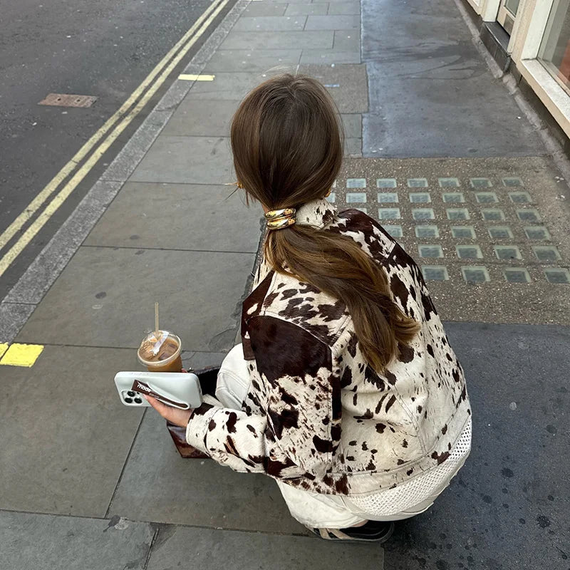 Jaqueta Feminina de Peito Único – Gola Virada e Estilo Urbano