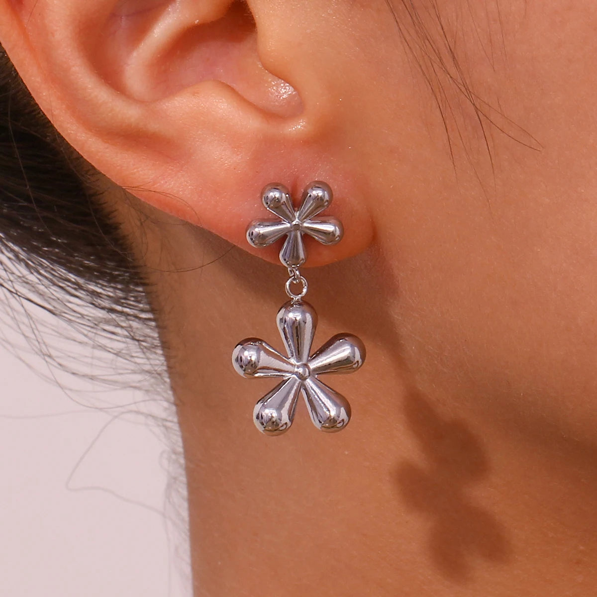 Brinco Floral Banhado a Ouro 18k