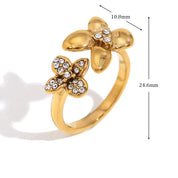 Anel Flor Assimétrico com Zircônia