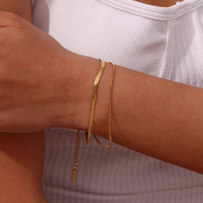 Pulseira Minimalista Banhada a Ouro – Renovee